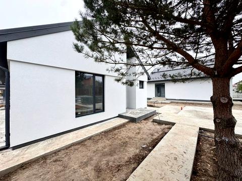 дом по адресу Петра Короля