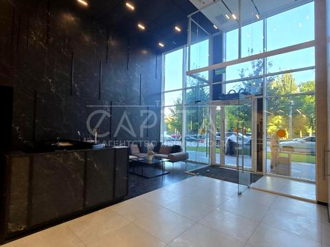 комерційна за адресою Голосіївський просп. (40-річчя Жовтня), 76