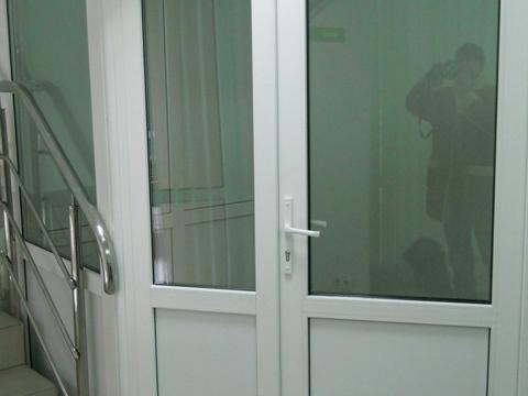 комерційна за адресою Левка Лук'яненка вул. (Маршала Тимошенка), 19