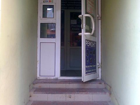 комерційна за адресою Левка Лук'яненка вул. (Маршала Тимошенка), 19