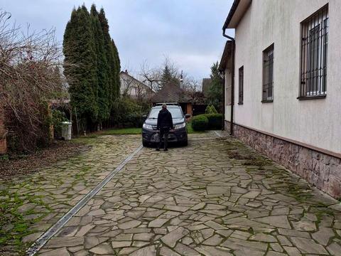 будинок за адресою с. Кременище, садова