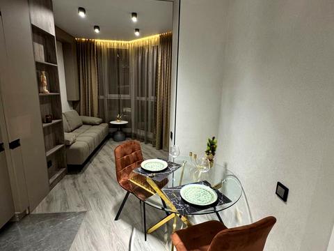 квартира за адресою Радісна вул., 6