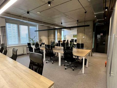 комерційна за адресою Валерія Лобановського просп., 150