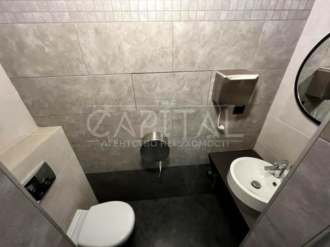 комерційна за адресою Валерія Лобановського просп., 150