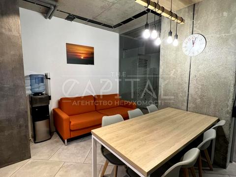 комерційна за адресою Валерія Лобановського просп., 150