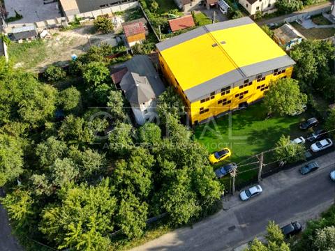 комерційна за адресою 192-га Садова вул., 6