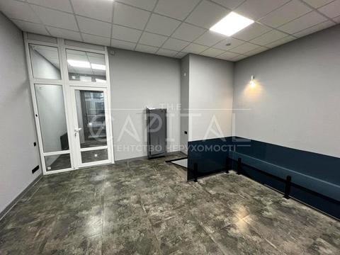 комерційна за адресою Трускавецька вул., 6А