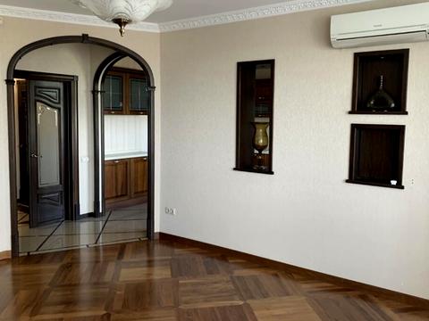 квартира по адресу Николая Амосова ул., 4