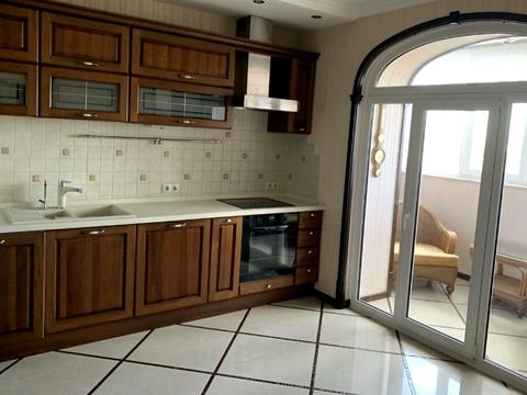 квартира по адресу Николая Амосова ул., 4