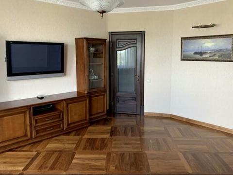 квартира по адресу Николая Амосова ул., 4