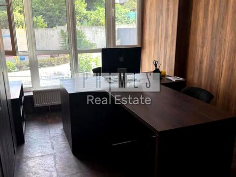 комерційна за адресою вул. Кустанайська, 13