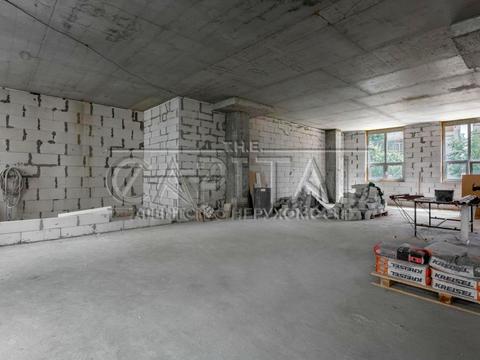 комерційна за адресою Вишняківська вул., 2