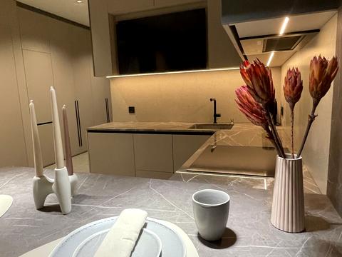 квартира по адресу Андрея Верхогляда ул. (Михайла Драгомирова), 5