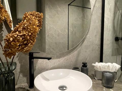 квартира по адресу Андрея Верхогляда ул. (Михайла Драгомирова), 5