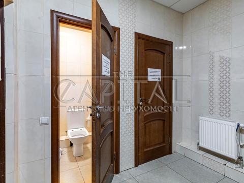 комерційна за адресою Київ, Світла вул., 3