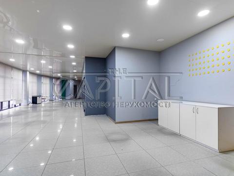 комерційна за адресою Київ, Світла вул., 3