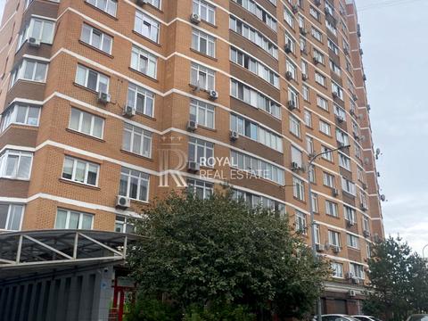 комерційна за адресою Машинобудівників вул., 1-А