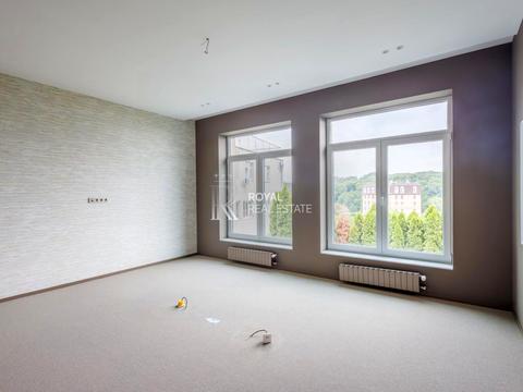 комерційна за адресою Новоселицька вул., 7