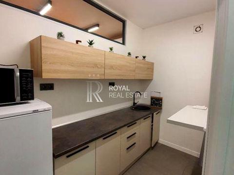 комерційна за адресою Лабораторный, 1