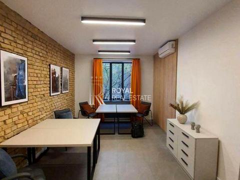 комерційна за адресою Лабораторный, 1