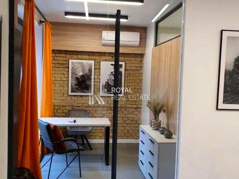 комерційна за адресою Лабораторный, 1