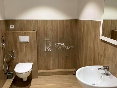 комерційна за адресою Максимовича Михаила, 1