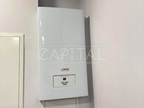 комерційна за адресою Дніпровська набережна вул., 26