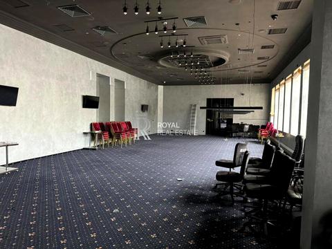 коммерческая по адресу Дружби Народів пл., 1