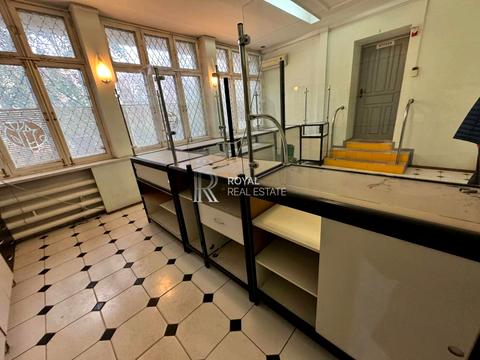 комерційна за адресою Нищинського, 5