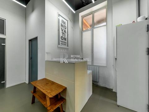 комерційна за адресою Старонаводницька вул., 6-Б