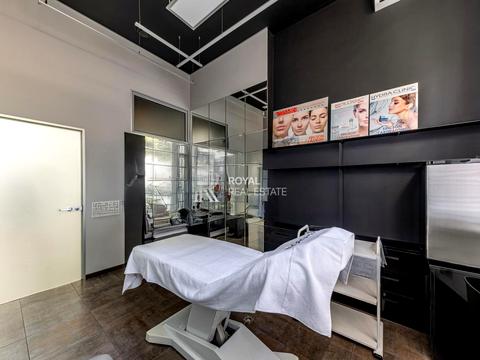 комерційна за адресою Старонаводницька вул., 6-Б