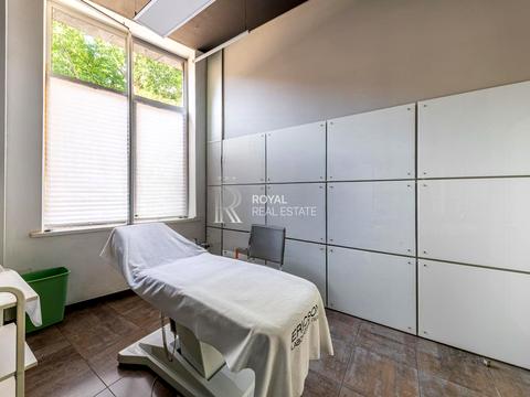 комерційна за адресою Старонаводницька вул., 6-Б