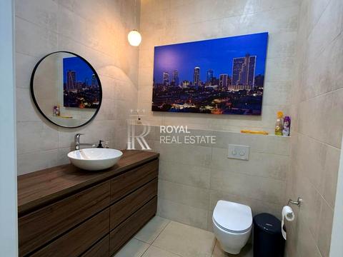 комерційна за адресою Кловський Узвіз вул., 7-А