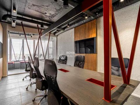 комерційна за адресою Кловський Узвіз вул., 7-А