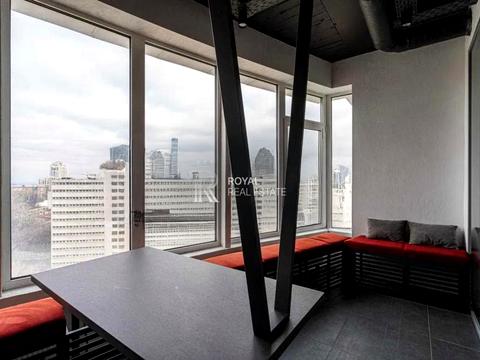 комерційна за адресою Кловський Узвіз вул., 7-А