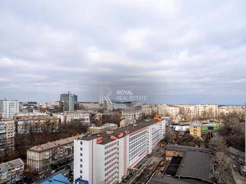 комерційна за адресою Кловський Узвіз вул., 7-А