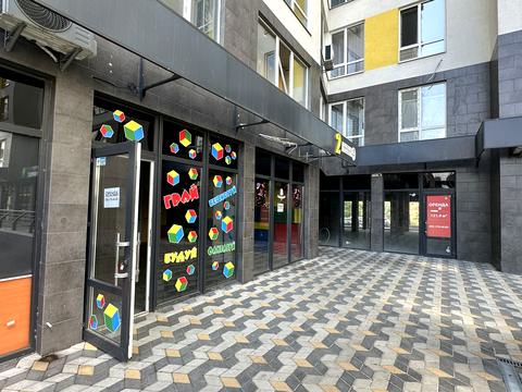 комерційна за адресою Університетська вул., 1п/1