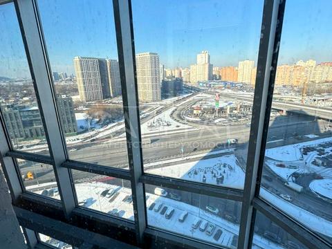 комерційна за адресою Дніпровська набережна вул., 26