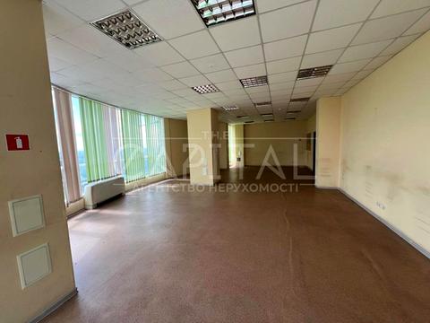 комерційна за адресою Харківське шосе, 201-203