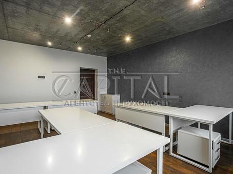 комерційна за адресою Київ, Срібнокільська вул., 1