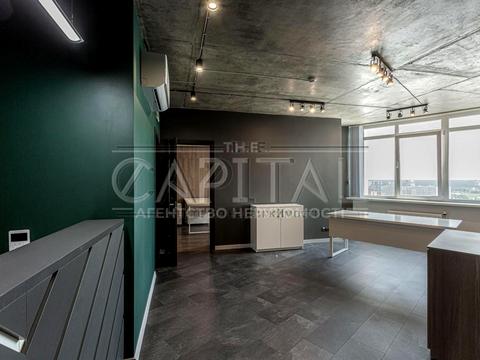 комерційна за адресою Київ, Срібнокільська вул., 1