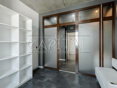 комерційна за адресою Київ, Срібнокільська вул., 1