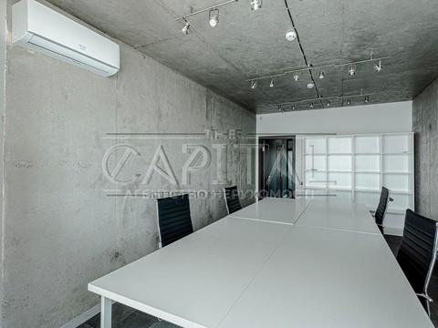 комерційна за адресою Київ, Срібнокільська вул., 1