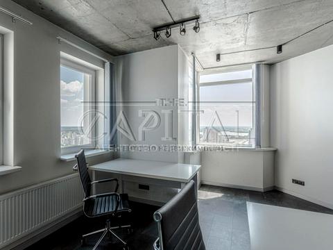 комерційна за адресою Київ, Срібнокільська вул., 1