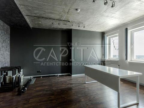 комерційна за адресою Київ, Срібнокільська вул., 1