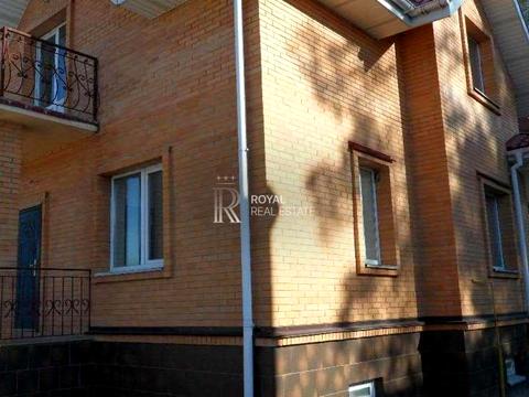 будинок за адресою Василя Симоненка вул., 2