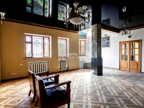 будинок за адресою Грушевского