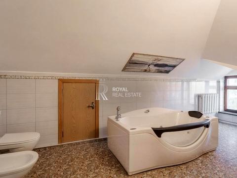 будинок за адресою Грушевского