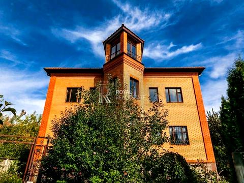 будинок за адресою Грушевского