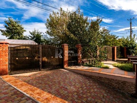 будинок за адресою Грушевского